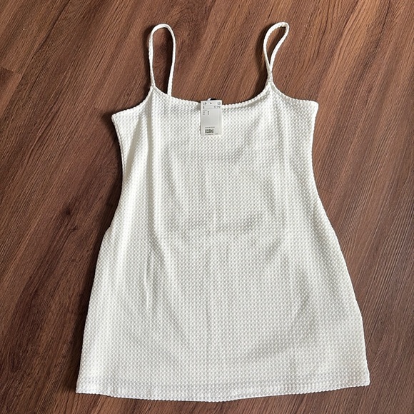 H&M Dresses & Skirts - NWT H&M Dress